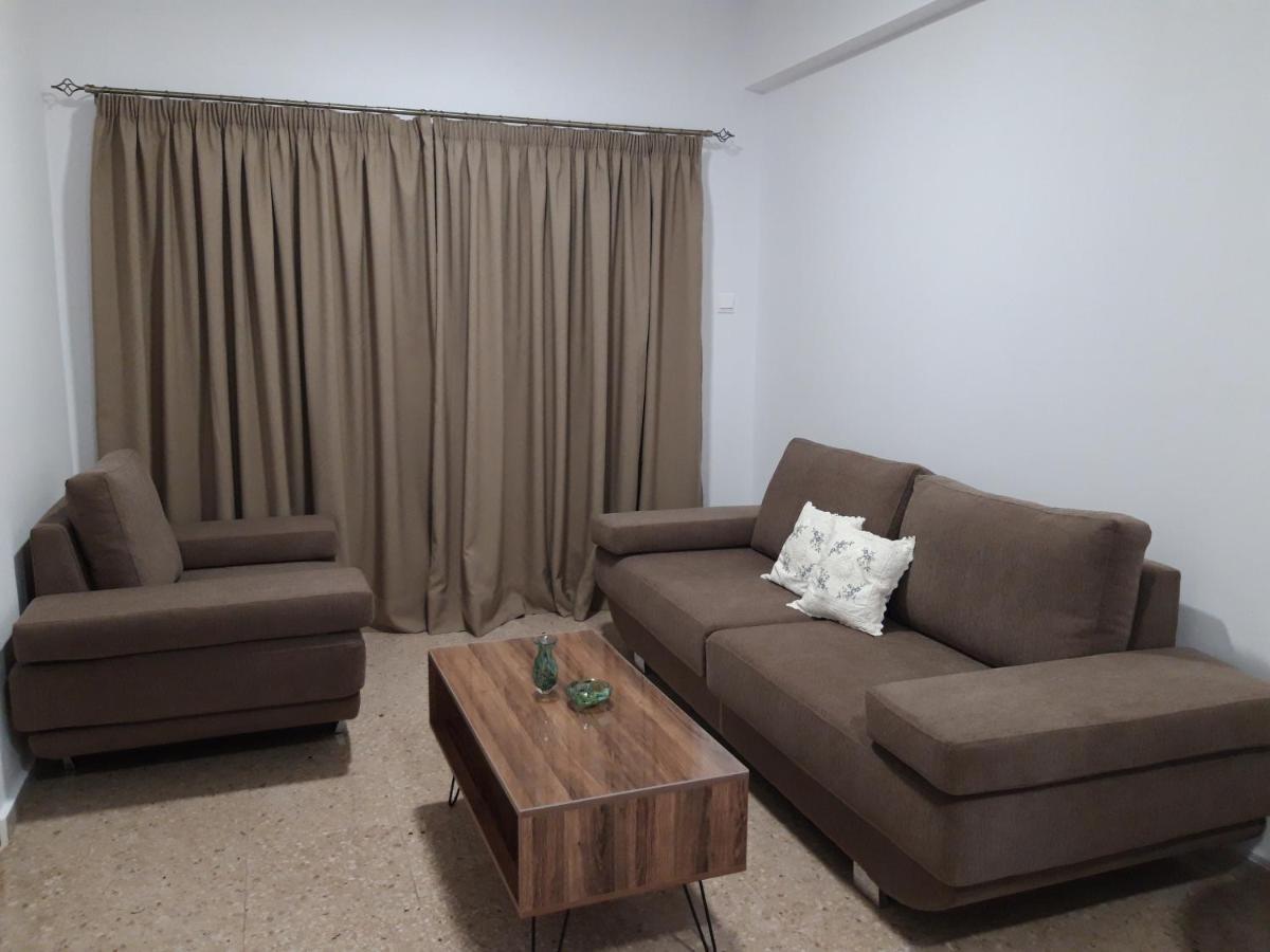 Costas Two-Bedroom Ground Floor Apartment Paphos Esterno foto