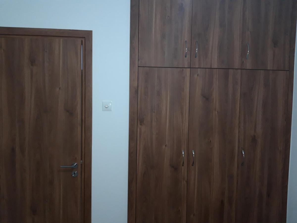 Costas Two-Bedroom Ground Floor Apartment Paphos Esterno foto