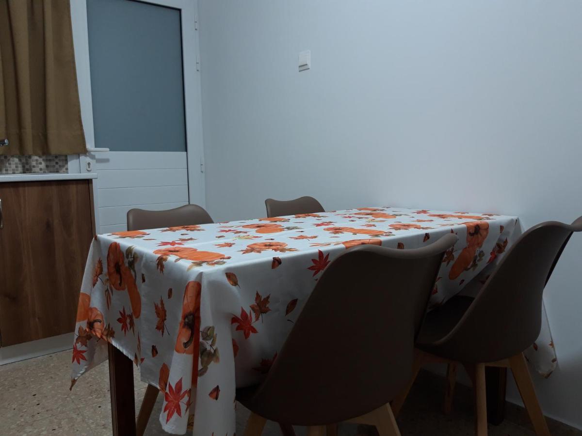 Costas Two-Bedroom Ground Floor Apartment Paphos Esterno foto